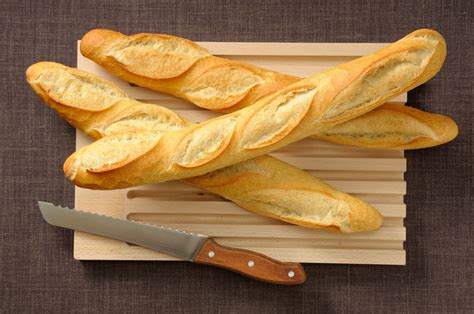 what is baguette made of.